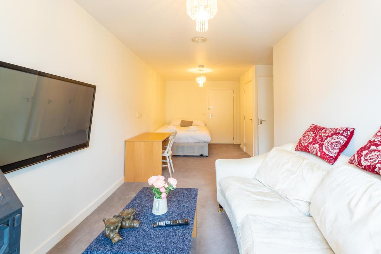 Amazing Modern 2 Bedroom Flat In Greenwich For 4 People Londres Exterior foto